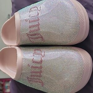Juicy Bling Ladies Pink Clogs, new out of box never worn